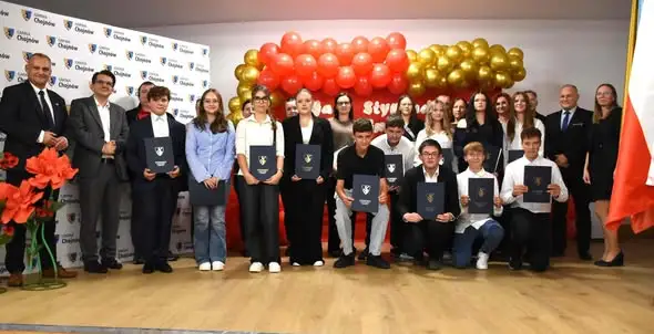 Gala Stypendystów Gminy Chojnów – 135 uczniów nagrodzonych za wyniki w nauce