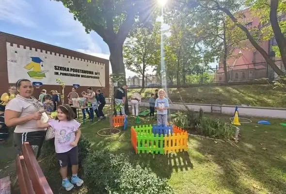 Legnica: Festyn „Rodzina na TAK” w SP1 – podziękowania i zbiórka dla Konrada