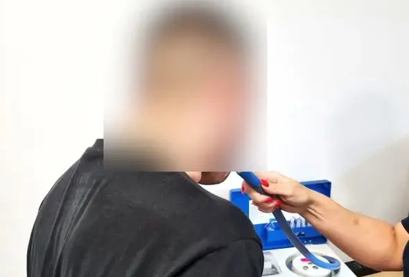Kolumbijczyk bez prawa jazdy i po alkoholu spowodował kolizję w Legnicy