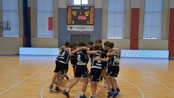 Kadeci U15 Sparty Legnica wygrywają na wyjeździe z Górnikiem II Wałbrzych 82:65