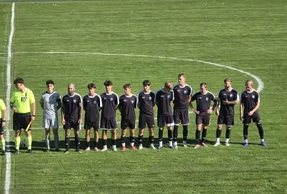 Konfeks przegrywa z Zrywem Kłębanowice 1:2. Dwie kontuzje i dwa rzuty karne
