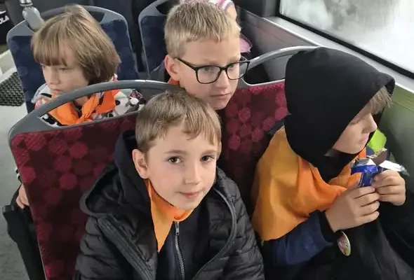 Klasa 3c z Legnicy podsumowuje aktywny wrzesień: rajd, warsztaty i kino