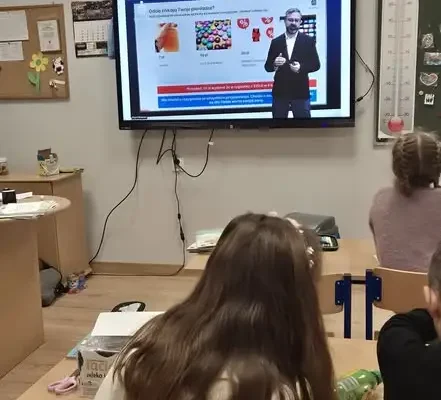 Himalaista Michał Leksiński spotkał się online z uczniami z Bartoszowa