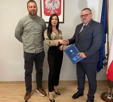 Gmina Kunice modernizuje zaplecze szatniowe przy boisku w Bieniowicach
