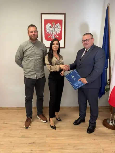 Gmina Kunice modernizuje zaplecze szatniowe przy boisku w Bieniowicach