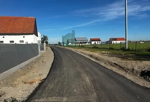 Kłębanowice: polna droga zamieniła się w równy asfalt