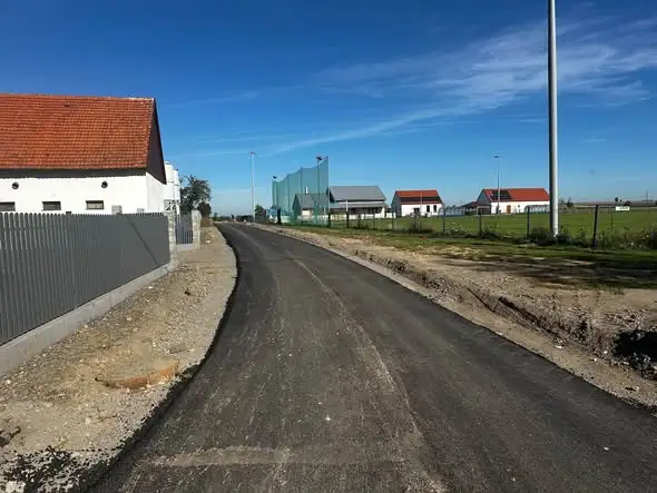 Kłębanowice: polna droga zamieniła się w równy asfalt