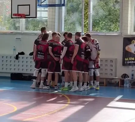 Feerum Jerzmanka przegrywa z VolleyBulls Czernica 1:3 w Chojnowie