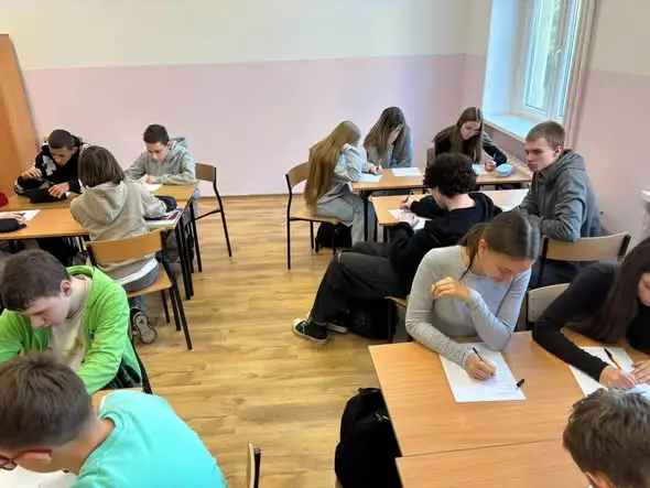 Ogólnopolski Tydzień Kariery w chojnowskiej „Czwórce” – ósmoklasiści odkrywali swoje predyspozycje