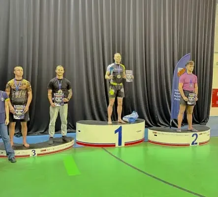 Legnicki policjant z medalem mistrzostw Polski w brazylijskim jiu-jitsu