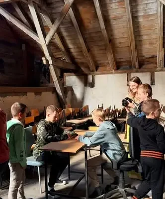 Młodzi filmowcy z Legnicy rozpoczęli zdjęcia do filmu o szkole